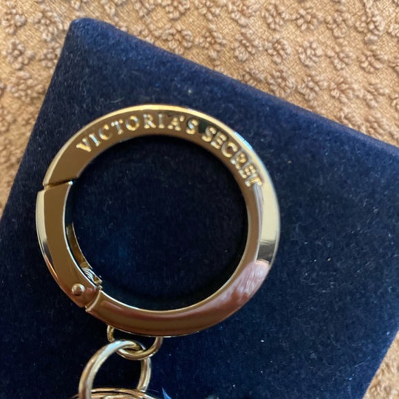 Victoria’s Secret keychain multicoloured - Picture 1 of 2